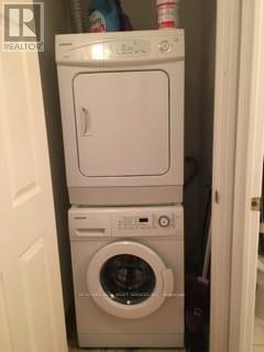 Building Photo - 30 Grand Trunk Crescent