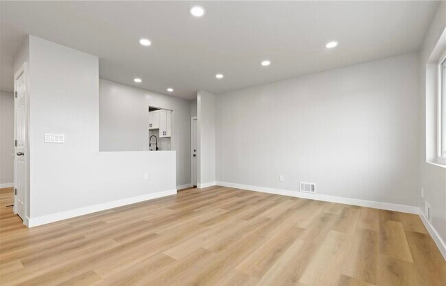 Foto del edificio - 1436 S Yates St