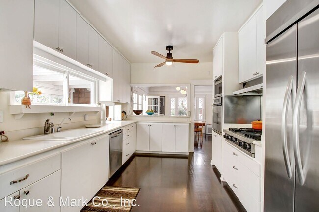 Building Photo - 4 br, 2.5 bath House - 360 23rd Street