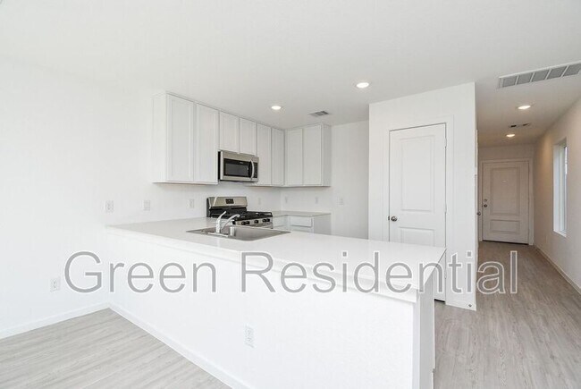 Building Photo - 18719 San Salvo Dr