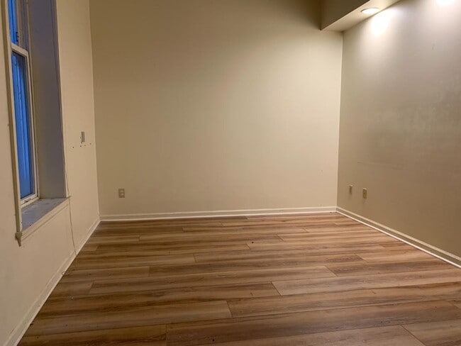 Building Photo - 224-226 W Michigan Ave - Apt 3