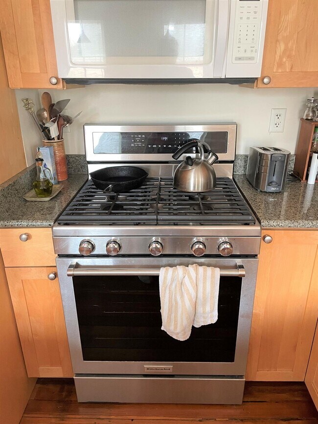 Foto del edificio - 30 Healey St