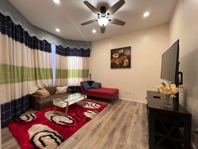 Foto del edificio - 3254 S Emerald Ave