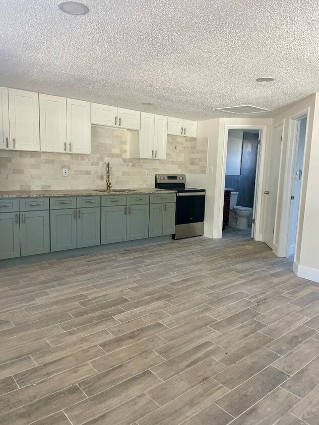 Photo - 1210 E138TH AVE - B