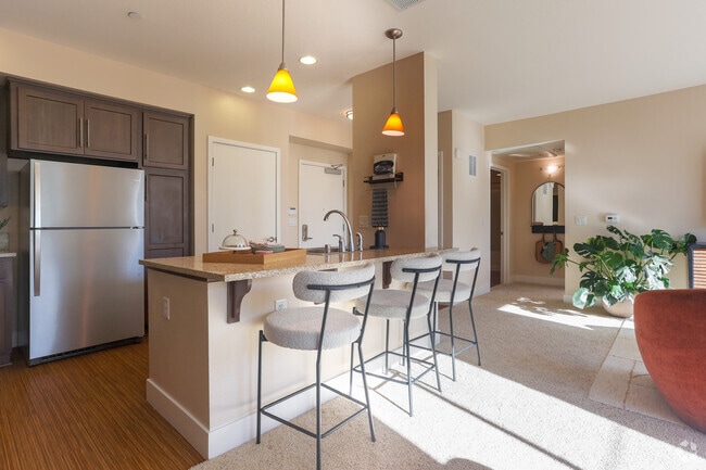 1BR, 1BA - 904SF - Kitchen - Mosaic Apartments