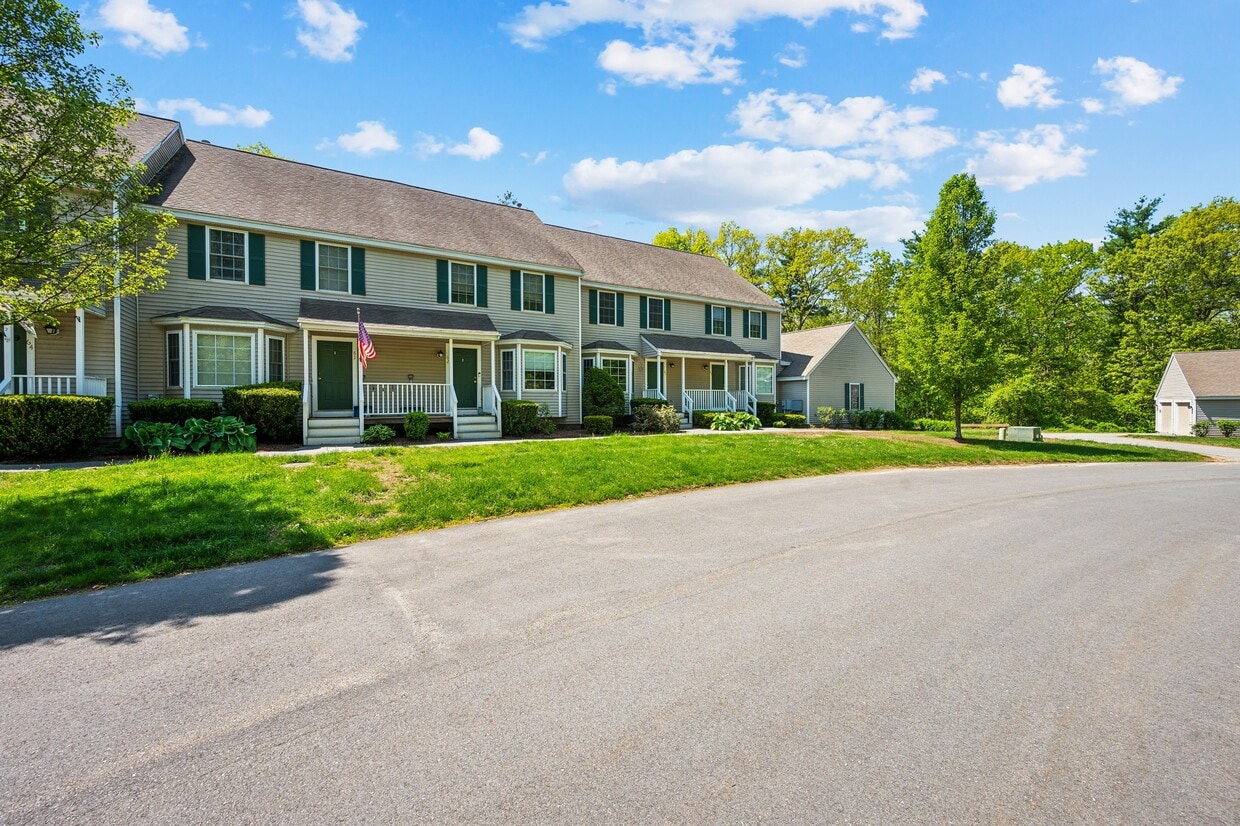 Primary Photo - Birchwood Hills