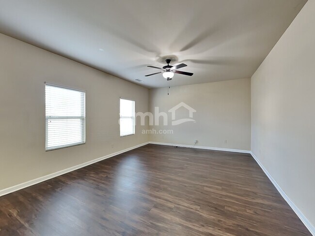 Foto del edificio - 4104 Dale Drive SE