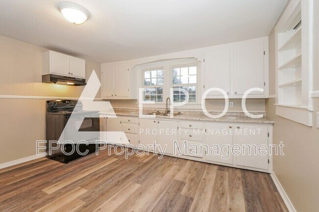 Foto del edificio - 2943 Broadbay Dr