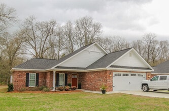 Building Photo - 17 Grove Cir