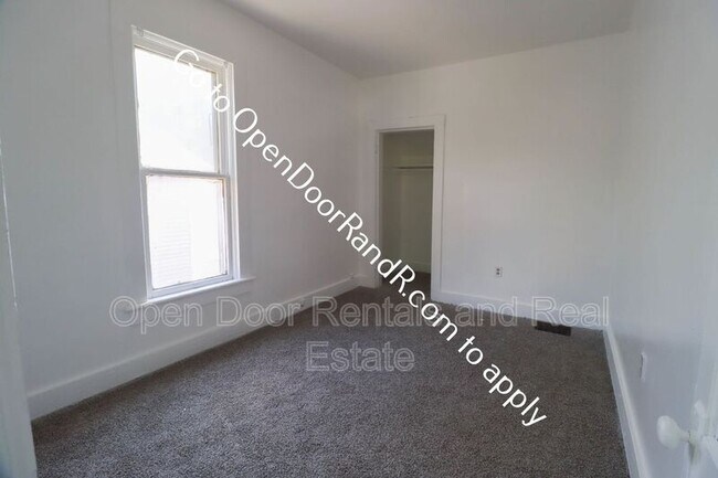 Foto del edificio - 2310 Hoagland Ave