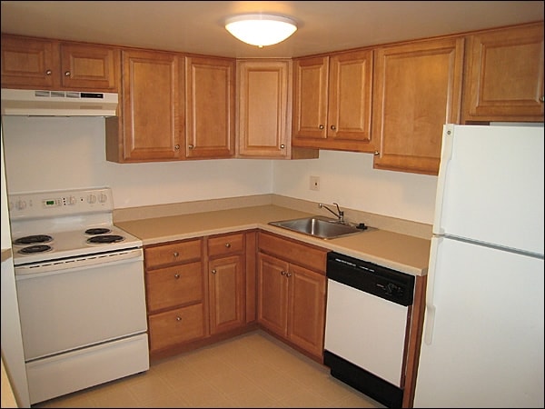 Kitchen - 30 N Devon