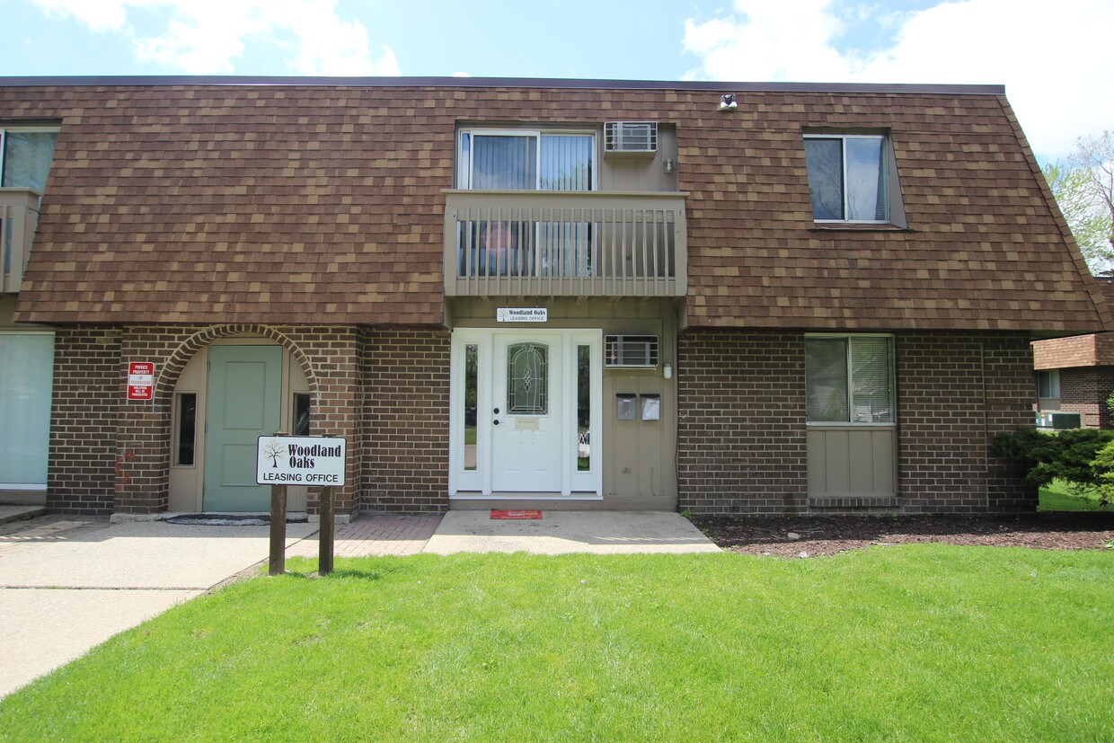 Primary Photo - 3620 Richmond St