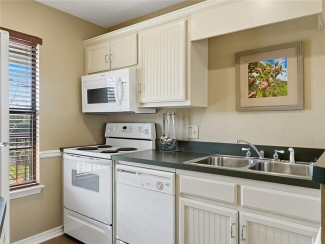 Building Photo - 150 Apple Seed Ct