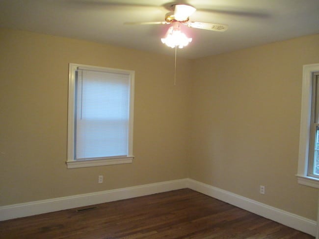 Building Photo - 519 Jefferson Street, Roanoke Rapids