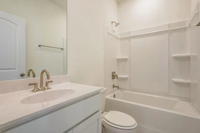 Foto del edificio - 1362 Georgetown Dr