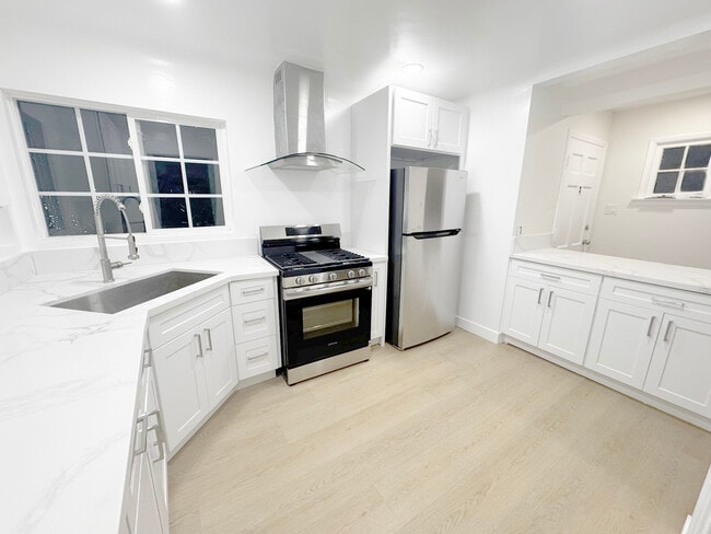 Building Photo - 2740 Easy Ave