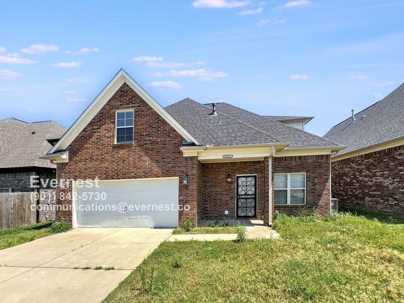 Foto principal - 8919 Kathryn Grace Dr