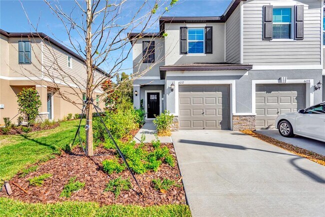 Building Photo - 6032 Shiner St