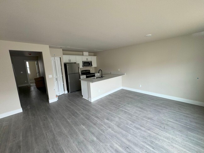 Building Photo - r45i Kennicott Villa