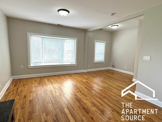 Foto del edificio - 3904 W Armitage Ave