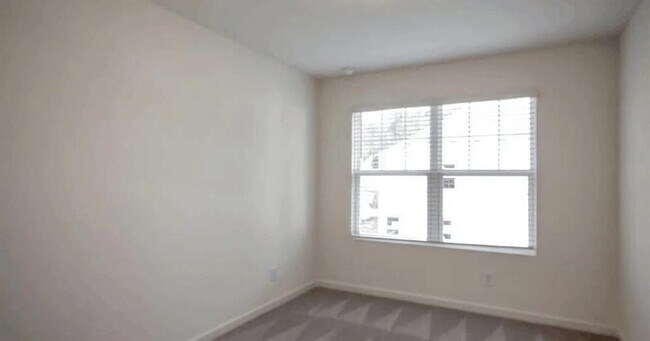 Building Photo - 3180 Delancy St