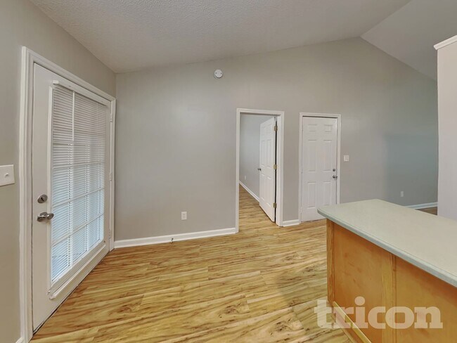 Building Photo - 332 Glenridge Ct