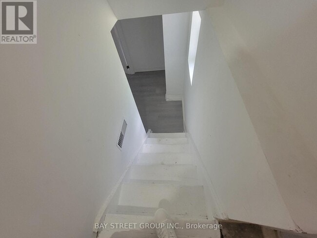 Photo du bâtiment - 92 Nelson St W