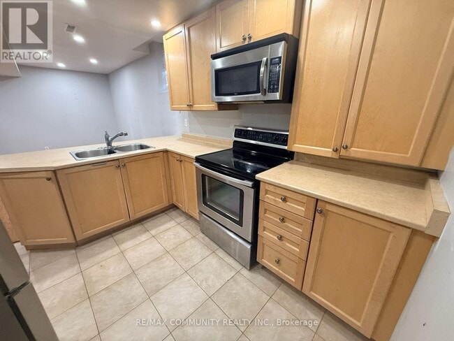 Building Photo - 13 Marotta Ave