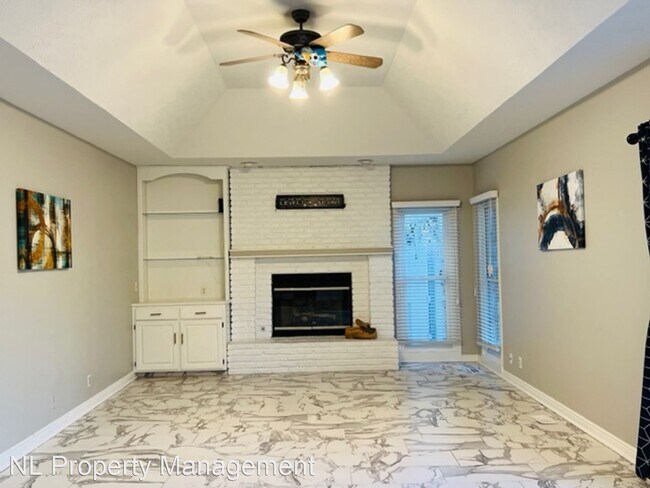 Building Photo - 5 br, 4 bath House - 817 N 149th Street
