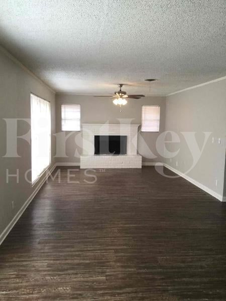 Foto del edificio - 7000 Meadowbrook Dr
