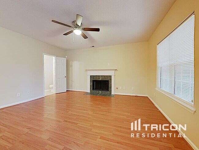 Building Photo - 2421 Rambling Way Lithonia GA