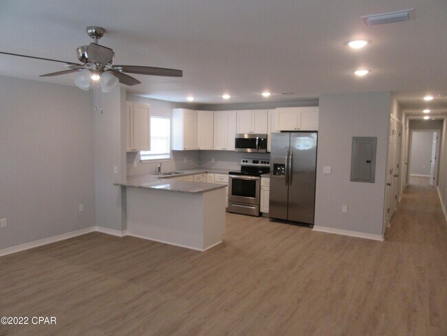 Building Photo - 1130 Mulberry Ave