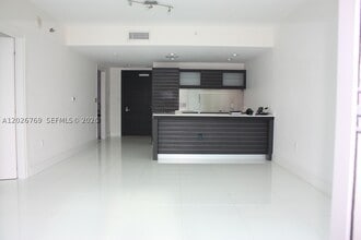 Building Photo - 200 Biscayne Blvd