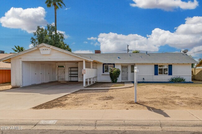 Building Photo - 3945 W Orange Dr