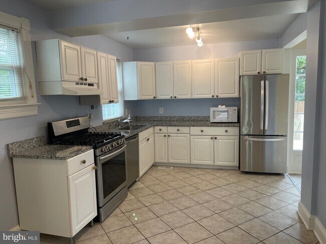 Foto del edificio - 4605 Davidson Dr