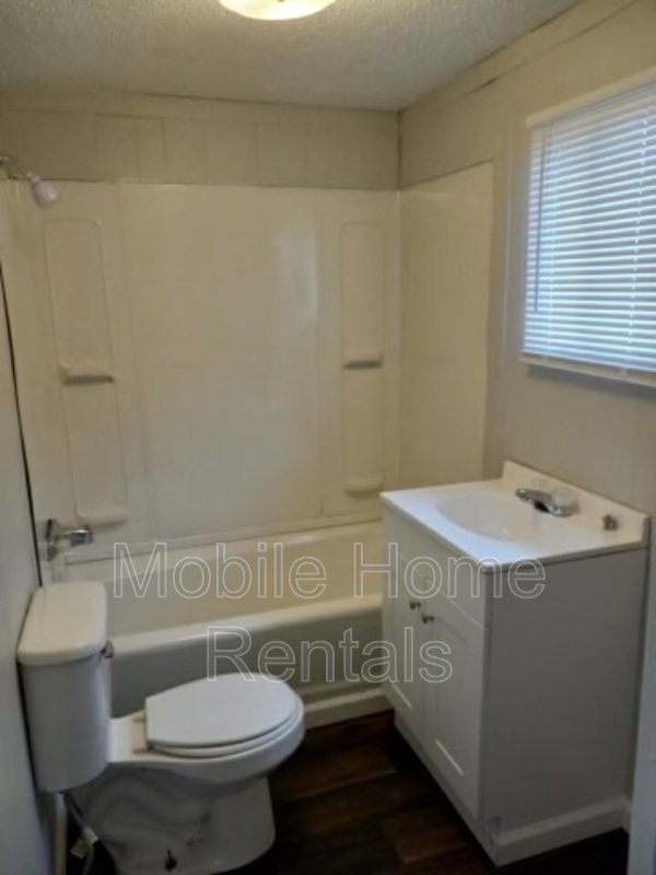 Foto del edificio - 6312 Hwy 81 South