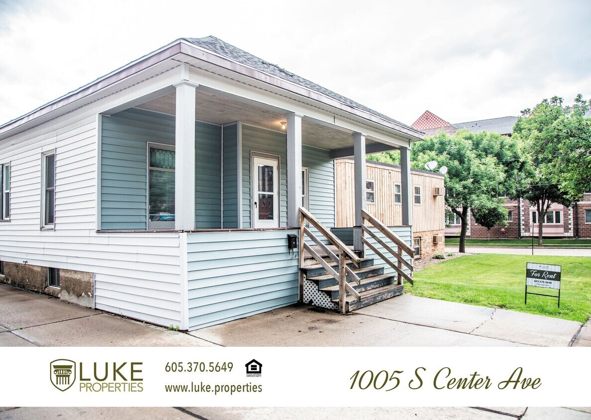 Primary Photo - 3 bedroom rental home with historic charm