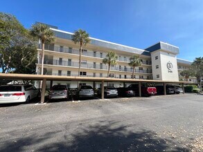 Building Photo - 3401 Spanish Trail