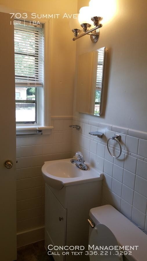 Foto del edificio - 1 bedroom in Greensboro NC 27405