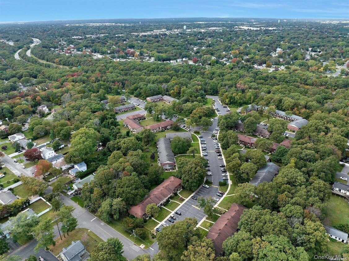 Foto del edificio - 85 Newbrook Ln