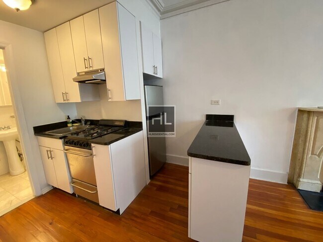 Building Photo - EAST 65 STREET