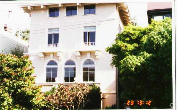 Primary Photo - 900 Ashbury St