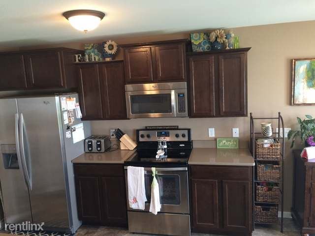 Building Photo - 3 br, 2.5 bath House - 3335 Rutland Dr Twi...
