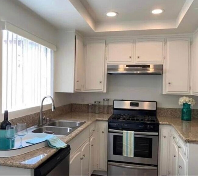 Foto del edificio - Castilian Park Apartments