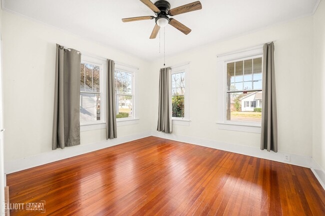 Building Photo - 2301 Hill St