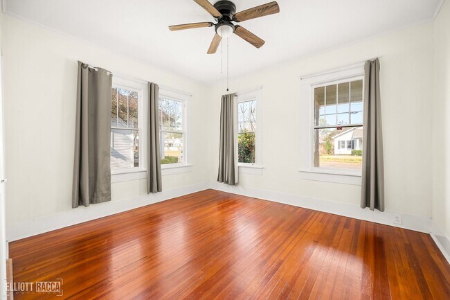 Foto del edificio - 2301 Hill St