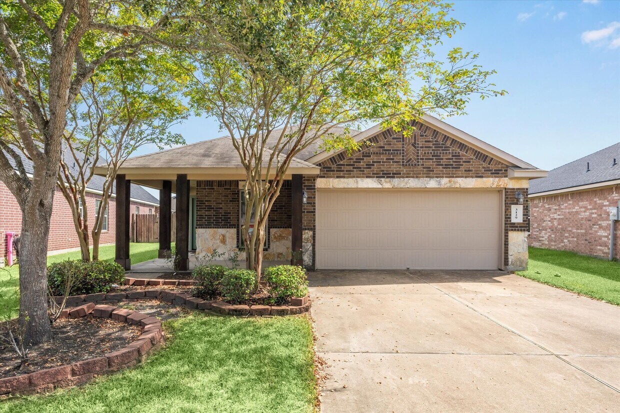 Foto principal - 3129 Sun Terrace Ln