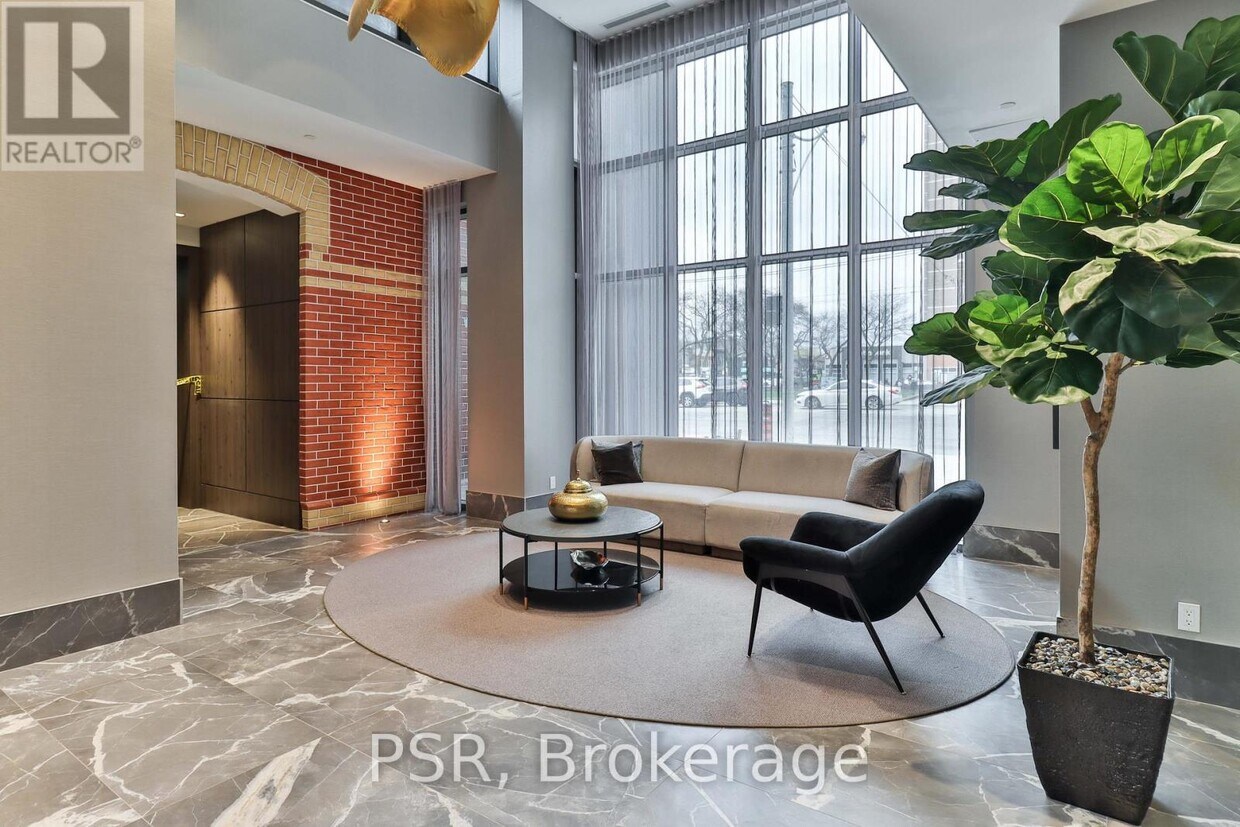 Photo principale - 286-1286 Main St