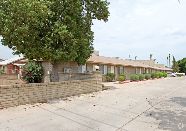 Building Photo - Sandpiper Apartments