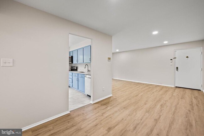 Foto del edificio - 1 Summit Hill Ct